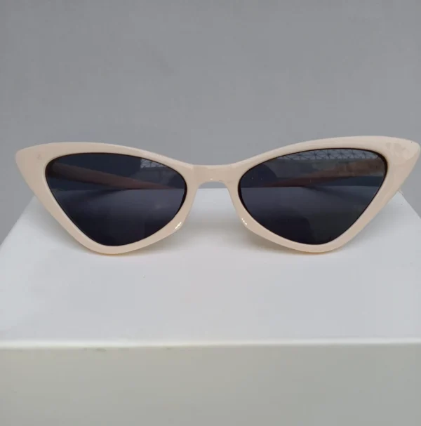 Beige Retro Cat Eye